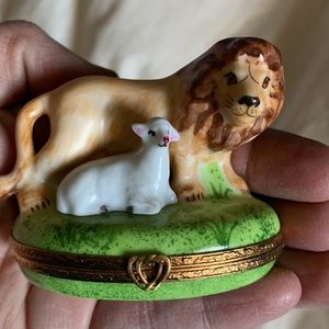 Limoges Lion and Lamb Box